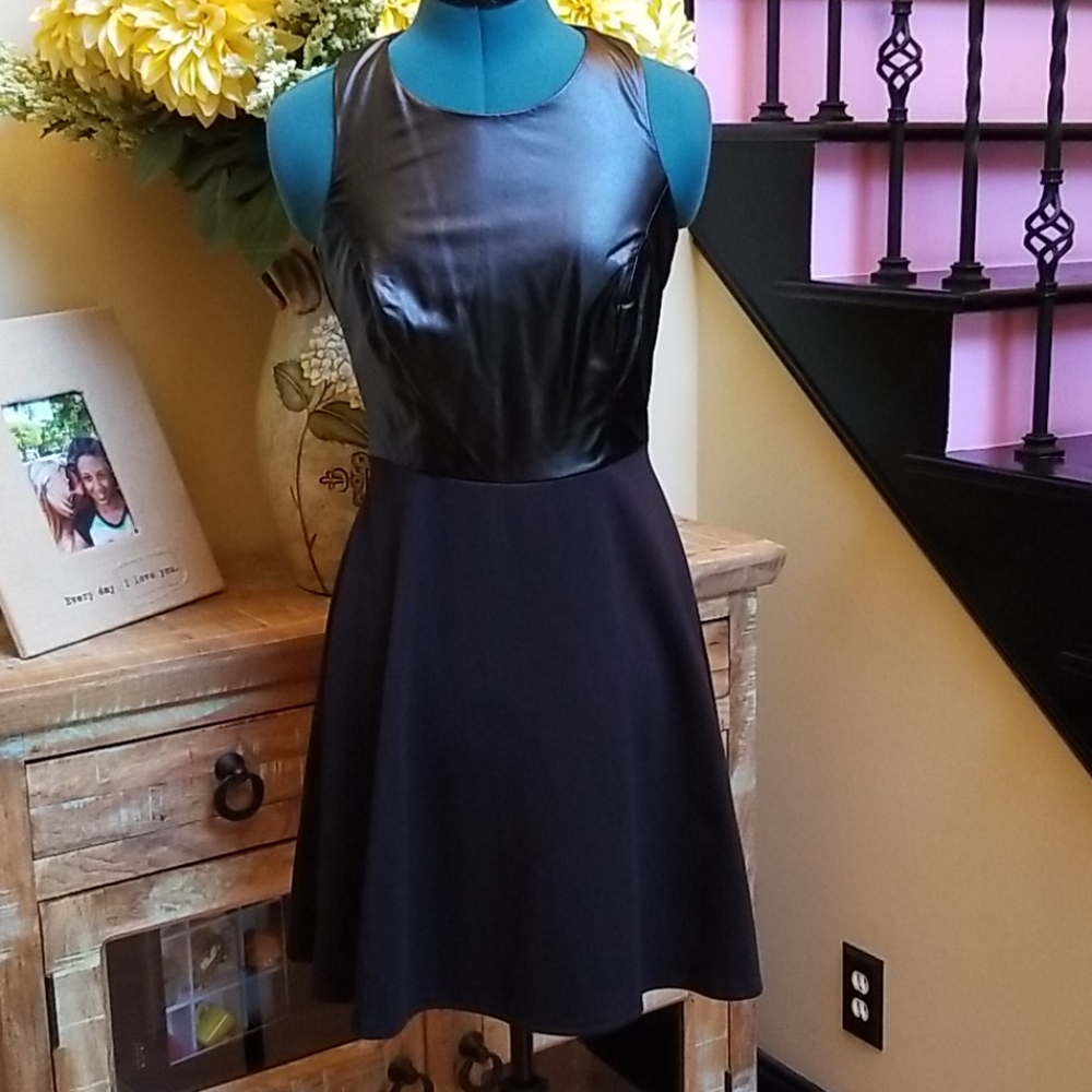 New Laundry by Shelli Segal LBD - SZ 0 - Picture 1 of 6